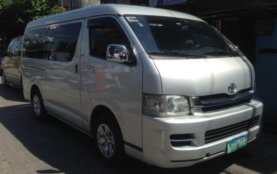 Selling 2nd Hand (Used) Toyota Hiace 2010 in Manila