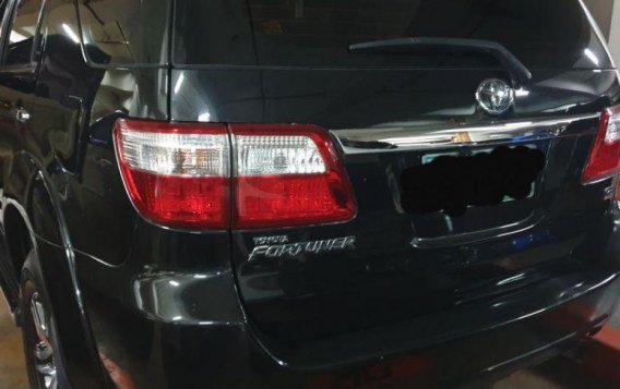 Sell Red 2011 Toyota Fortuner in Mandaluyong-3