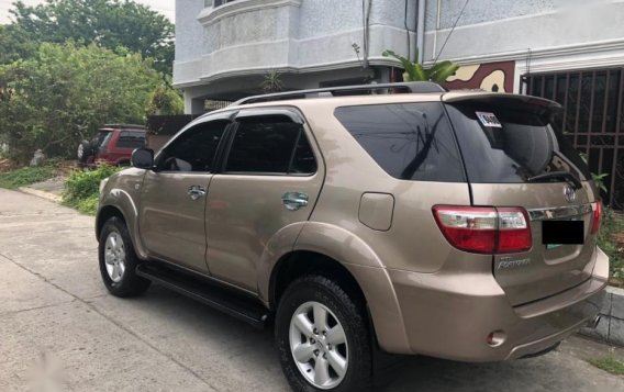 Selling 2nd Hand (Used) 2011 Toyota Fortuner at 70000 in Biñan-2