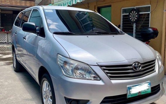 Selling 2nd Hand (Used) Toyota Innova 2012 Automatic Diesel in Caloocan-2