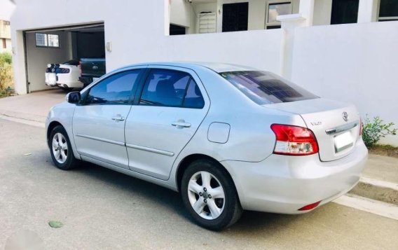 Selling 2nd Hand (Used) Toyota Altis 2009 in Quezon City-3