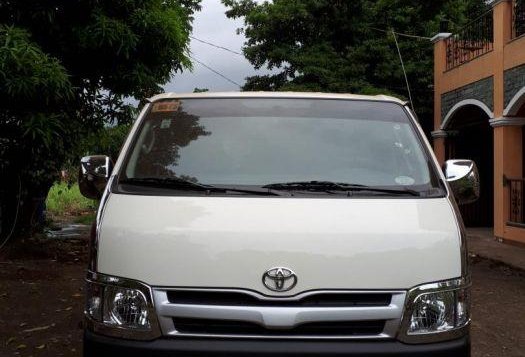 Selling 2nd Hand (Used) 2014 Toyota Hiace in Tuy-1