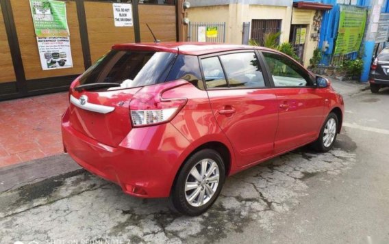 Selling Toyota Yaris 2017 Automatic Gasoline in Quezon City-2