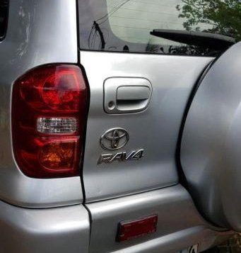 2nd Hand (Used) Toyota Rav4 2005 for sale in Davao City-1