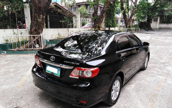 Selling Toyota Altis 2013 at 62000 in Quezon City-4