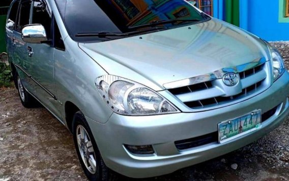 Selling 2nd Hand (Used) Toyota Innova 2005 in Dagupan-8