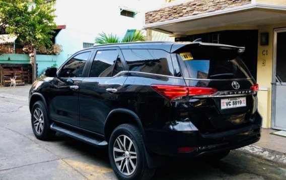 Black Toyota Fortuner 2016 Automatic Diesel for sale in Quezon City-3