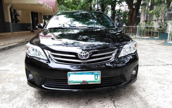 Selling Toyota Altis 2013 at 62000 in Quezon City-9