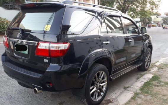Selling Toyota Fortuner 2009 Automatic Gasoline in Caloocan-5