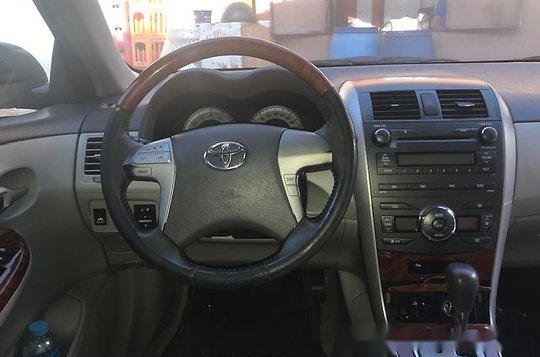 Selling Toyota Corolla Altis 2010 Automatic Gasoline in Pasig-6