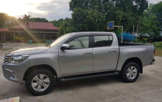 Toyota Hilux 2016 Automatic Diesel for sale in Manila-3