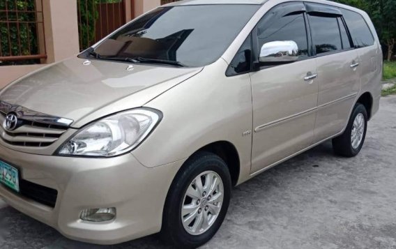 2nd Hand (Used) Toyota Innova 2009 for sale in Dasmariñas