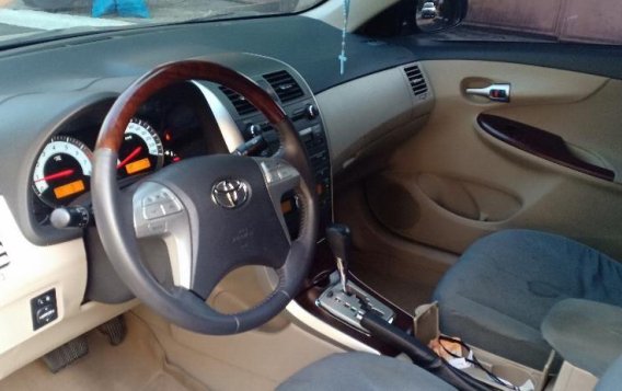 2nd Hand (Used) Toyota Altis 2011 Automatic Gasoline for sale in Las Piñas-3