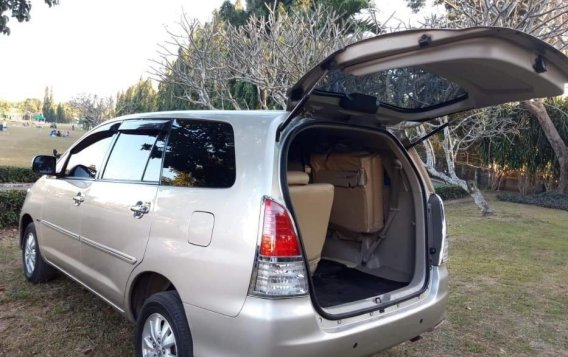 2nd Hand (Used) Toyota Innova 2009 for sale in Dasmariñas-3