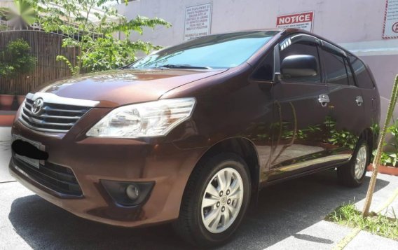 Selling Toyota Innova 2014 in Quezon City-2