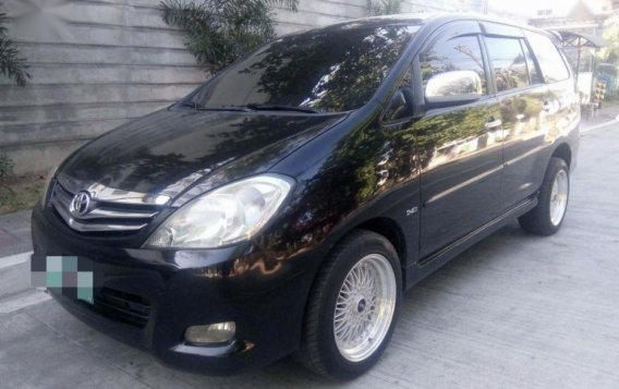 Selling 2009 Toyota Innova for sale in Quezon City-1