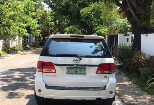 Selling 2nd Hand (Used) Toyota Fortuner 2005 in Muntinlupa-2