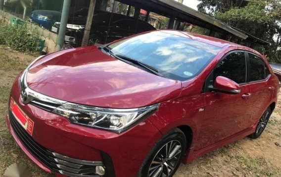 Selling Red Toyota Corolla Altis 2018 Automatic Gasoline in Manila-3