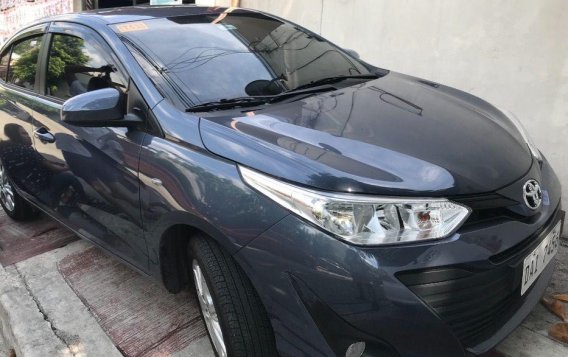 Selling Gray Toyota Vios 2018 in Quezon City-1