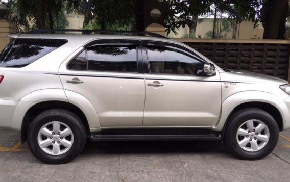  2nd Hand (Used) Toyota Fortuner 2011 for sale in Pasig-3