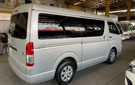 Selling 2nd Hand (Used) 2017 Toyota Hiace in Quezon City-2