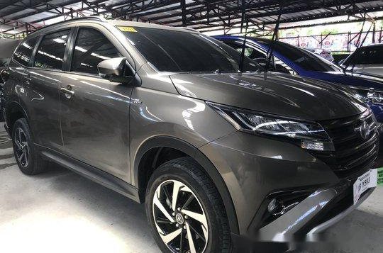 For sale Brown 2019 Toyota Rush in Quezon City-1