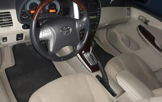 Selling Toyota Altis 2011 Automatic Gasoline in Jaen-5