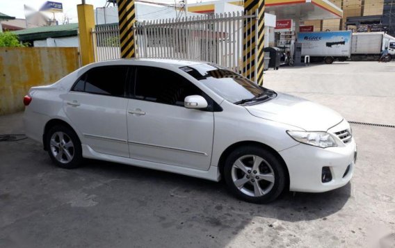 Selling Toyota Altis 2011 Automatic Gasoline in Jaen-4