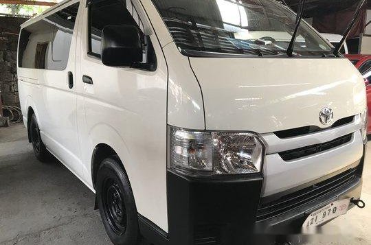 Toyota Hiace 3.0 Commuter MT 2018 for sale -1