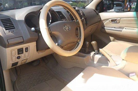 2006 Toyota Fortuner V for sale -9