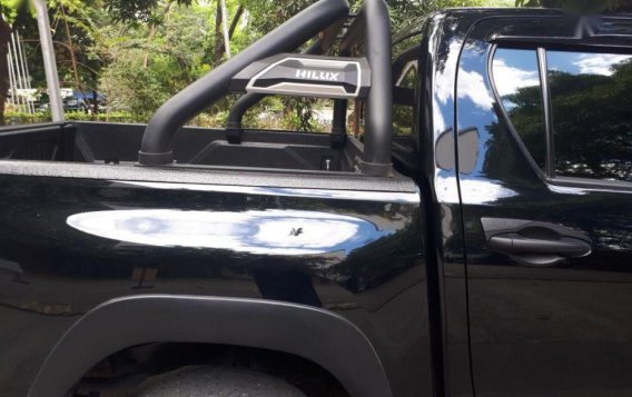 2nd Hand (Used) Toyota Hilux 2017 for sale in Quezon City-3