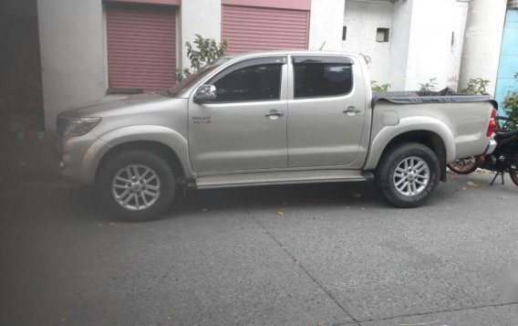2013 Toyota Hilux for sale in Manila-1
