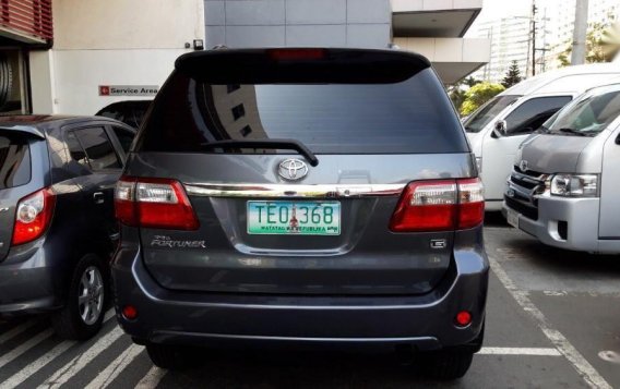 Selling 2nd Hand (Used) 2011 Toyota Fortuner Automatic Diesel in Parañaque-3