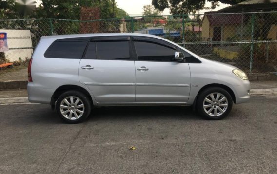 Selling 2nd Hand (Used) Toyota Innova 2005 in Marikina-1