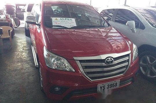 Selling Red Toyota Innova 2016 Manual Diesel-1