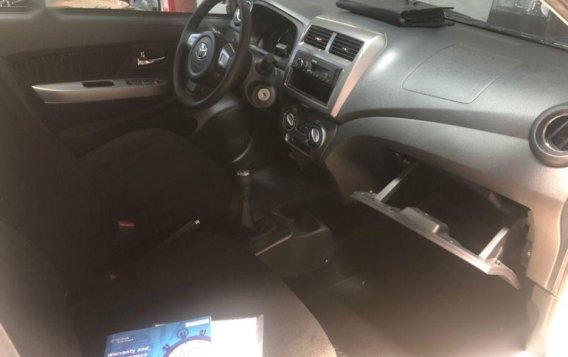 Selling 2nd Hand Toyota Wigo 2019 in Quezon City-2