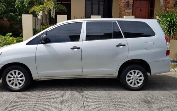 2nd Hand 2015 Toyota Innova for sale in Carmona-2