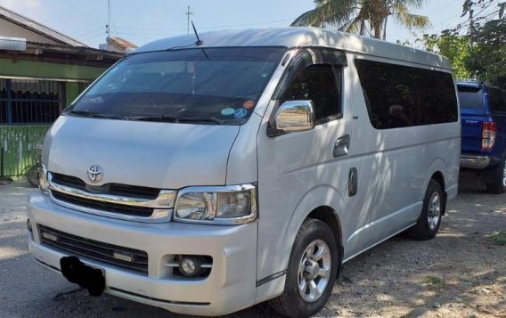 Toyota Grandia 2010 Manual Diesel for sale in Manila-1