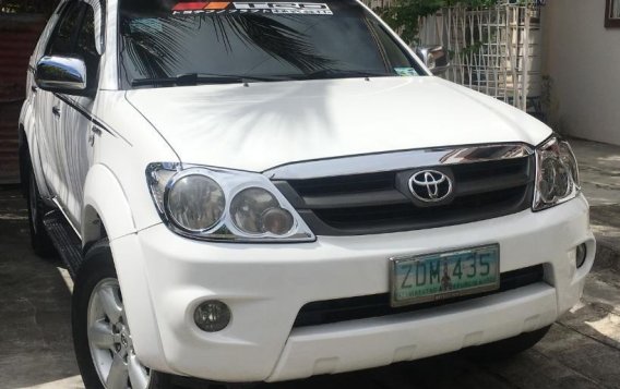 Selling 2nd Hand Toyota Fortuner 2006 at 100000 in Las Piñas