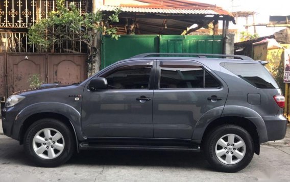 Selling 2nd Hand Toyota Fortuner 2009 in Quezon City-7