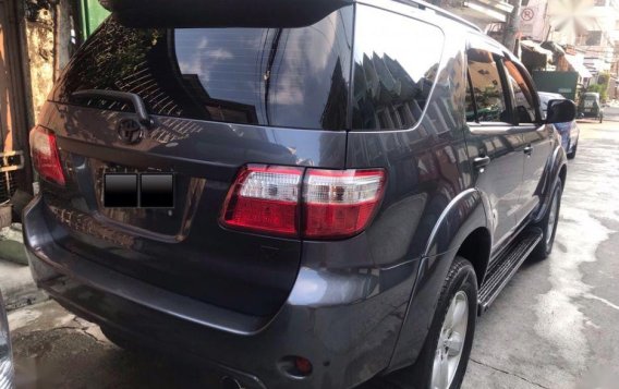 Selling 2nd Hand Toyota Fortuner 2009 in Quezon City-4