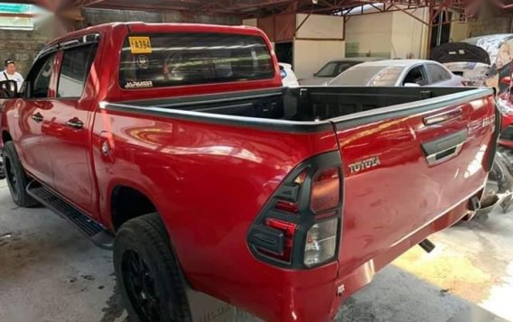 Red Toyota Hilux 2018 for sale in Marikina-1