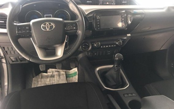 2nd Hand Toyota Hilux 2016 for sale in Pasig-2