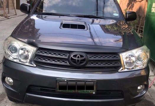 Selling 2nd Hand Toyota Fortuner 2009 in Quezon City