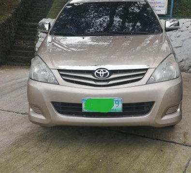 Selling Toyota Innova 2006 at 110000 in Bantay-4