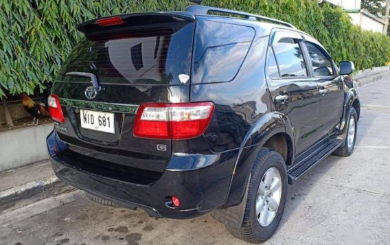 2nd Hand Toyota Fortuner 2010 for sale in Marikina-6