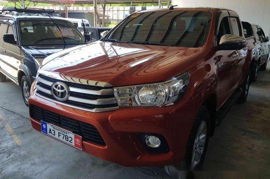 Selling Orange Toyota Hilux 2018 at 12000 km in Pasig-2