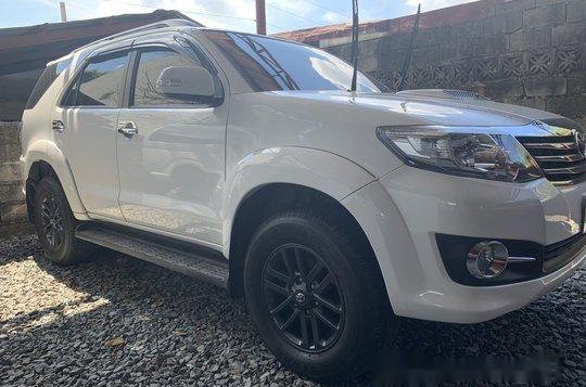 For sale White 2016 Toyota Fortuner in Quezon City-1