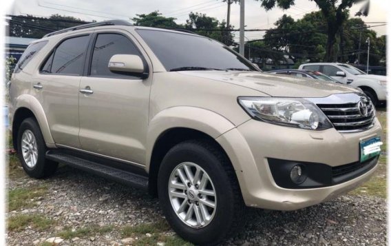 2nd Hand Toyota Fortuner 2012 for sale in Pasay-2