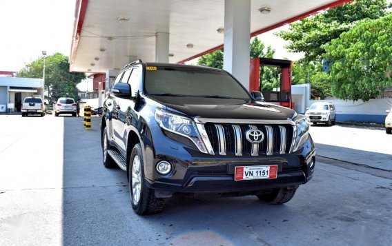 Selling 2nd Hand (Used) 2017 Toyota Land Cruiser Prado Automatic Diesel in Lemery-2